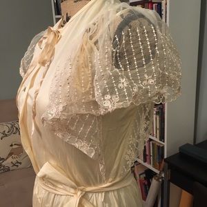 Vintage Nightgown Set from Spain 🇪🇸